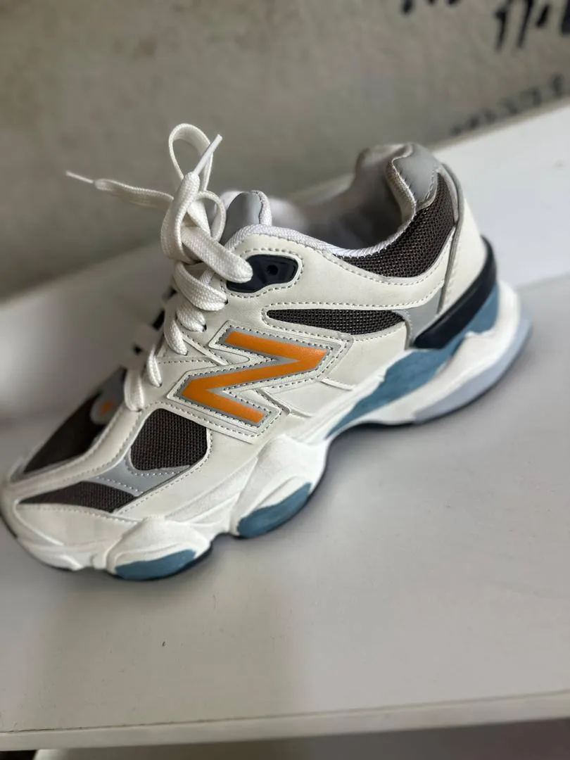 new balance og — photo 2